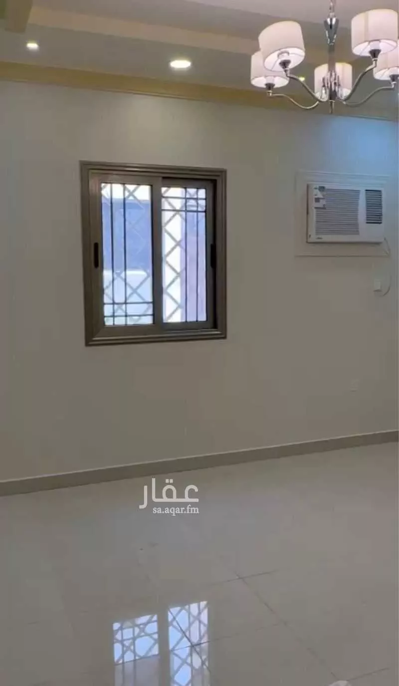 شقة 4 غرف في النزهة 4