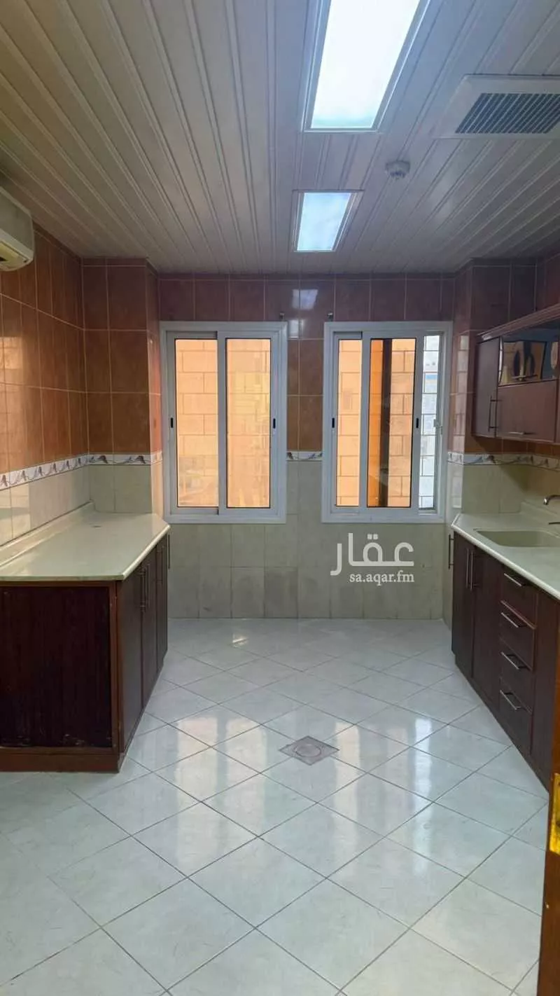 4 bedroom apartment in East Beach, Eastern Province 8