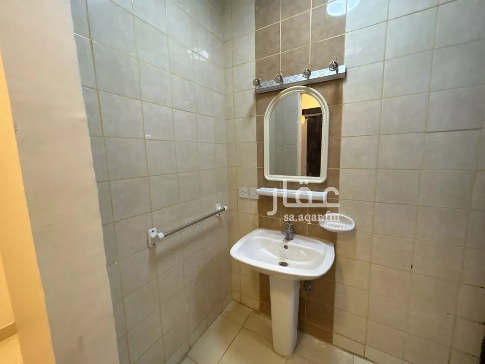 شقة 4 غرف في الحمراء و ام الجود 5