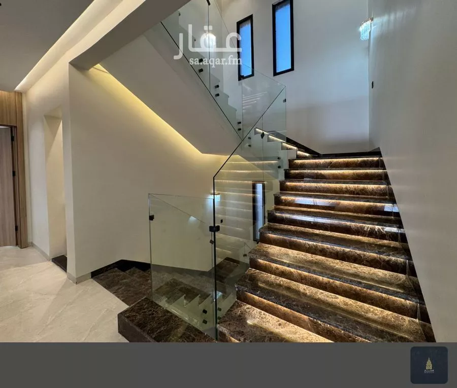 فيلا 7 غرف في الملك فهد 1