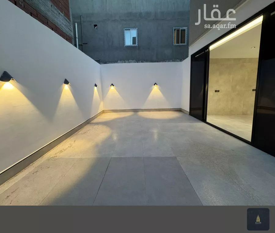 فيلا 7 غرف في الملك فهد 3