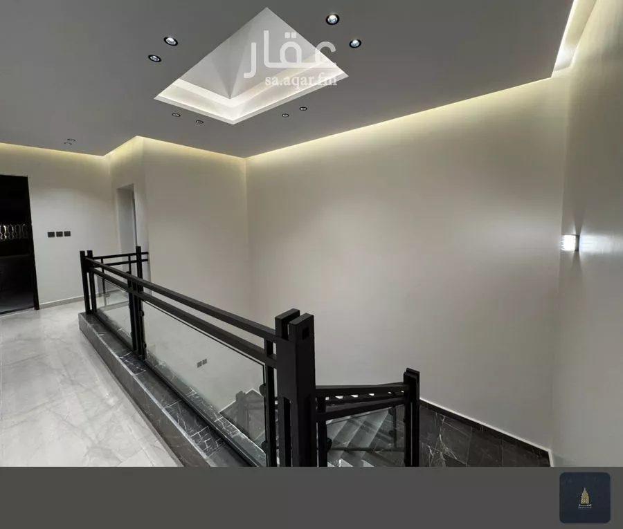 فيلا 10 غرف في الملك فهد 3