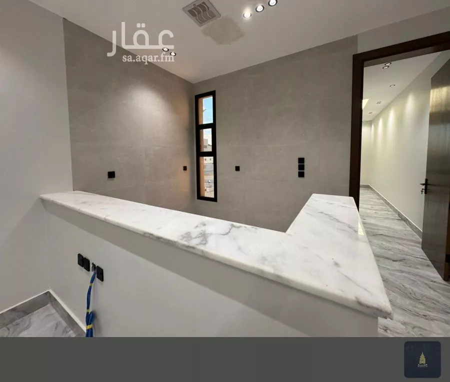 فيلا 9 غرف في الملك فهد 2