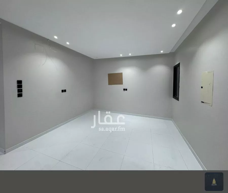 فيلا 6 غرف في الملك فهد 5