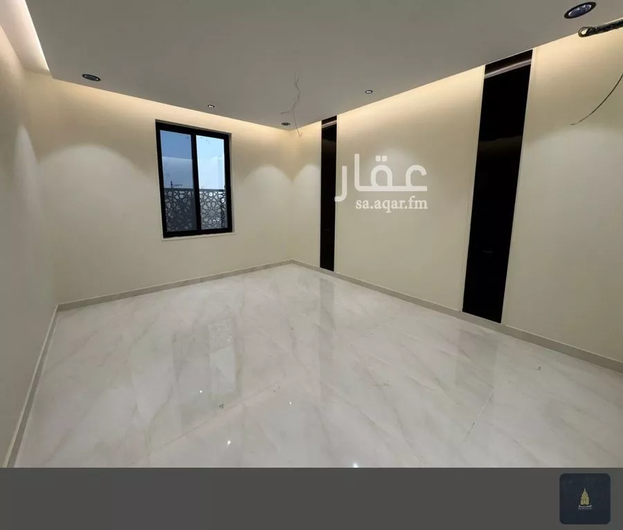 6 bedroom apartment in King Fahd 2