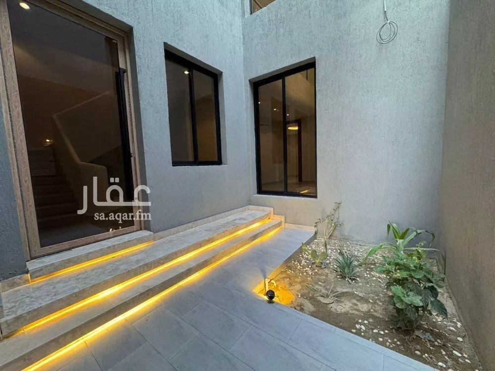 فيلا 6 غرف في الملك فهد 5