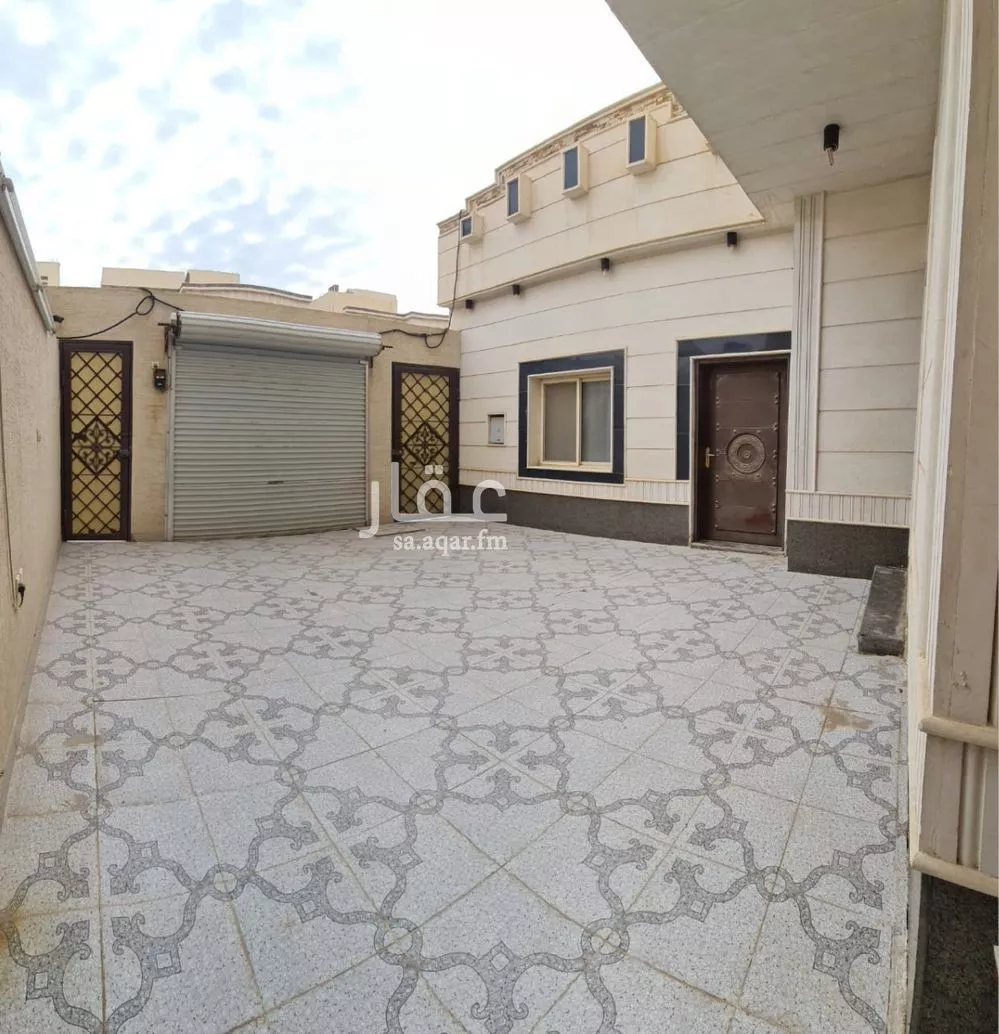 فيلا 5 غرف في الرمال 1