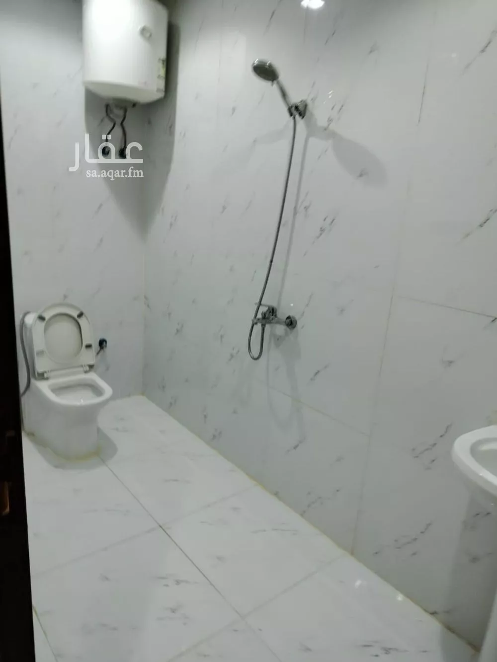 شقة 1 غرف في الخليج 5