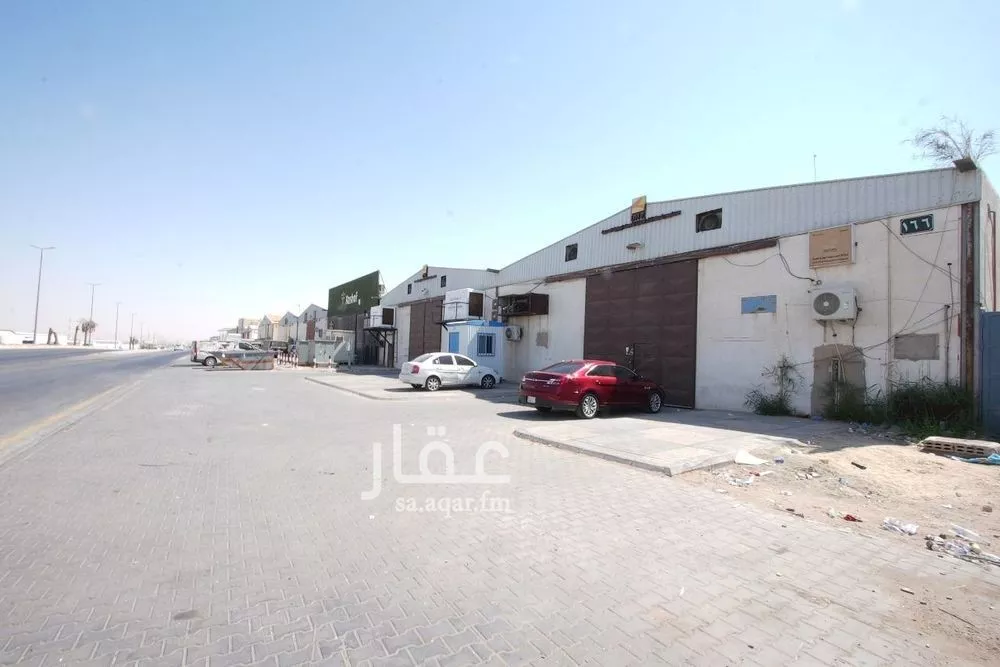 مستودع 4620 م² في السلي 4