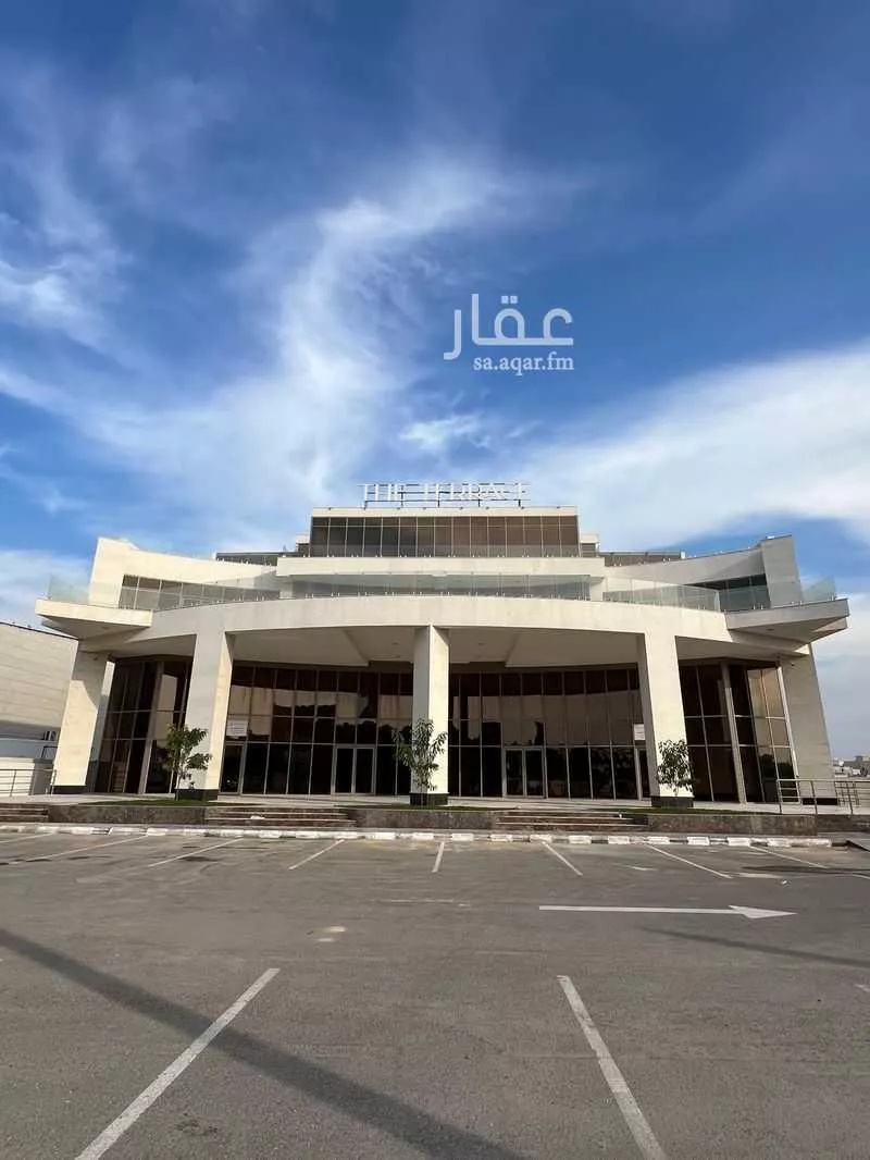 4 bedroom office in Ash Shati Al Gharbi, Eastern Province 7