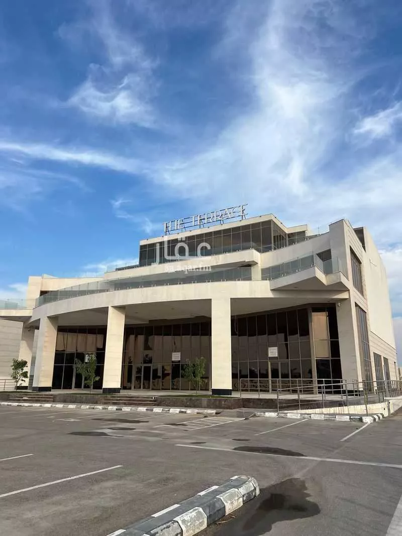 4 bedroom office in Ash Shati Al Gharbi, Eastern Province 8