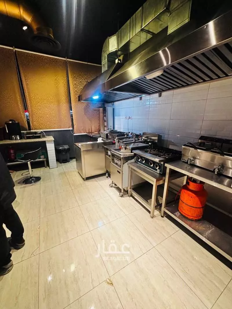 shop in Badr, Riyadh 6