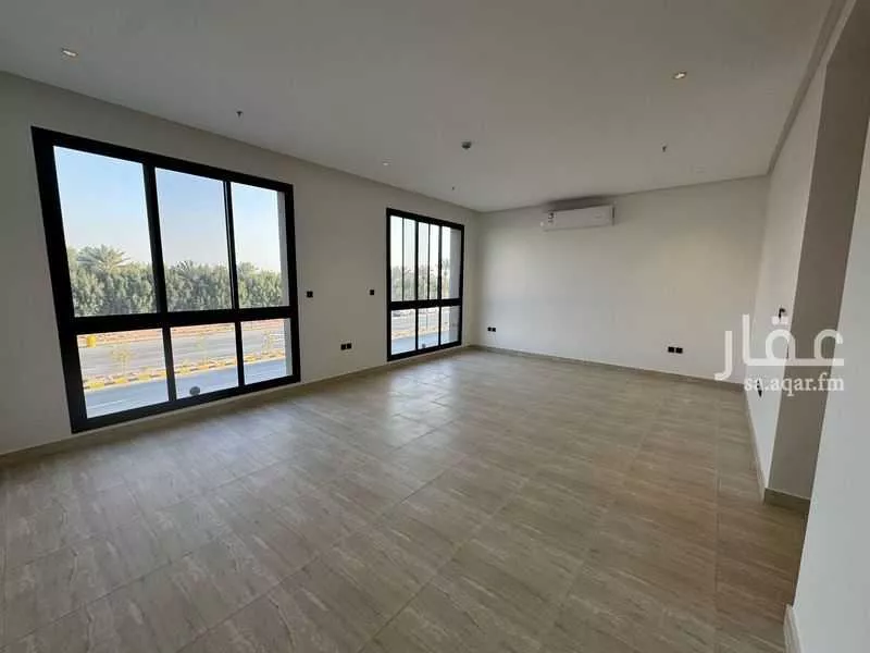 شقة 4 غرف في الرمال 5