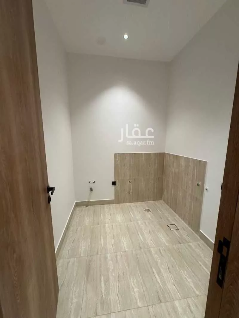 شقة 4 غرف في الرمال 3