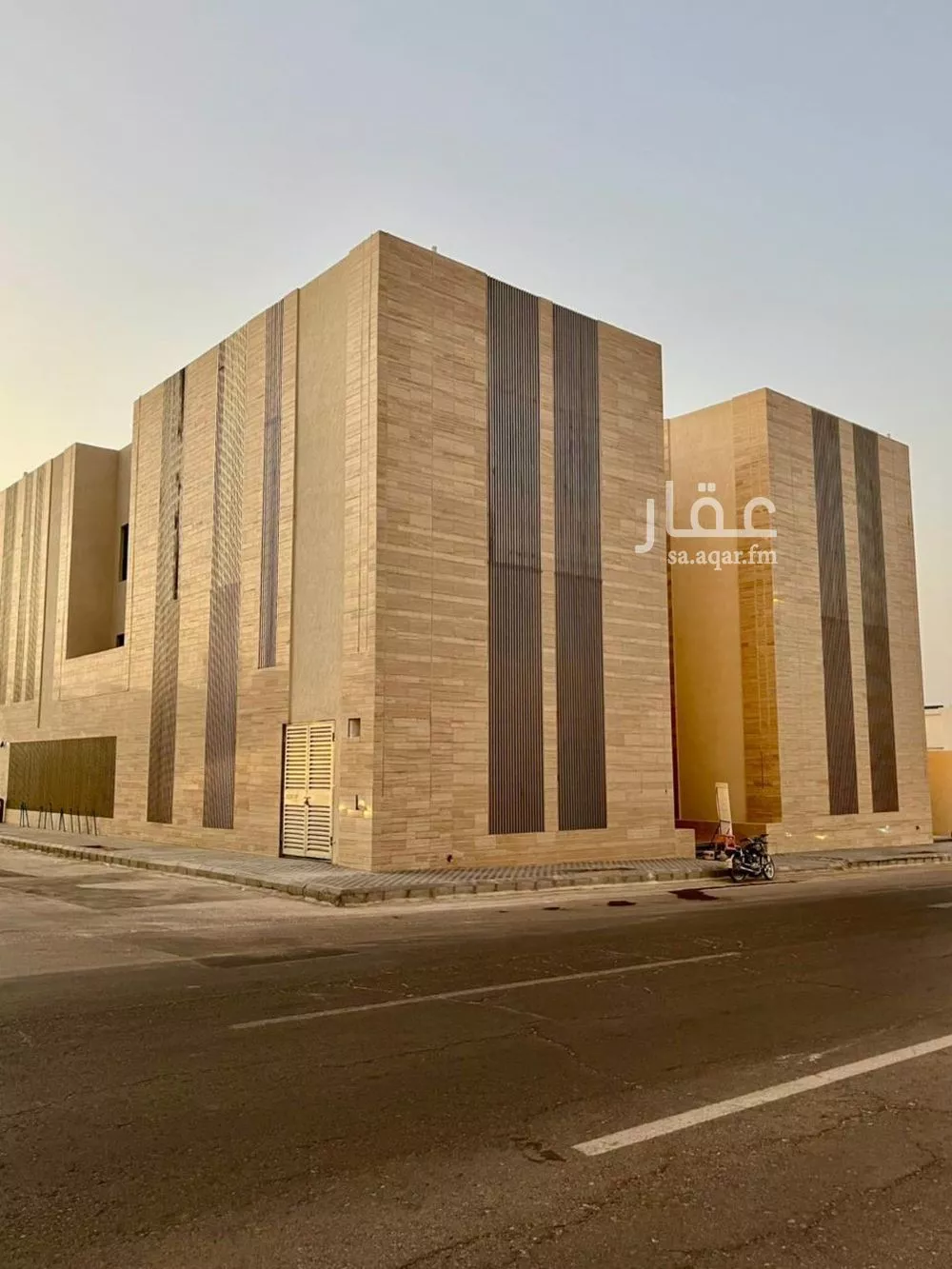 3 bedroom apartment in Al Mahdiyyah 4