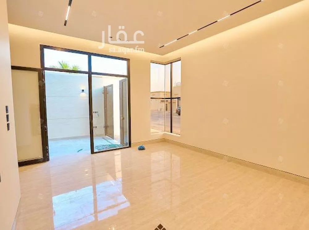 5 bedroom villa in Al Mahdiyyah 5