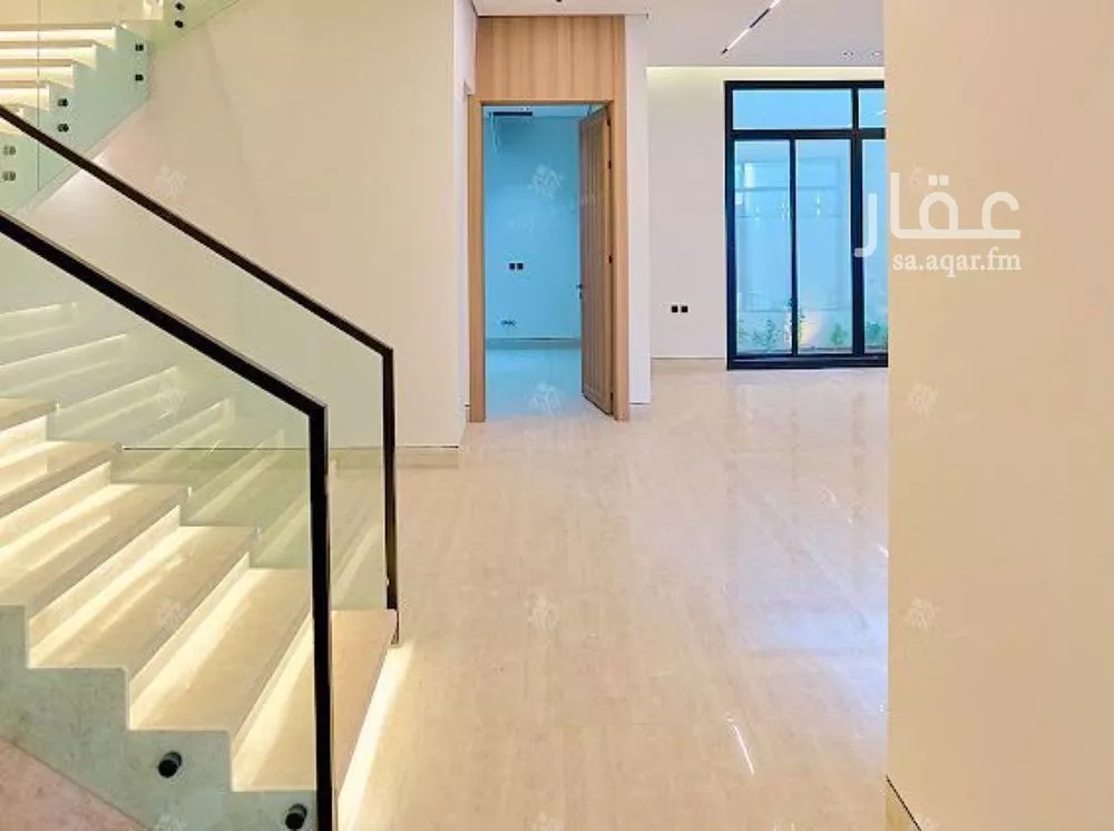 5 bedroom villa in Al Mahdiyyah 4