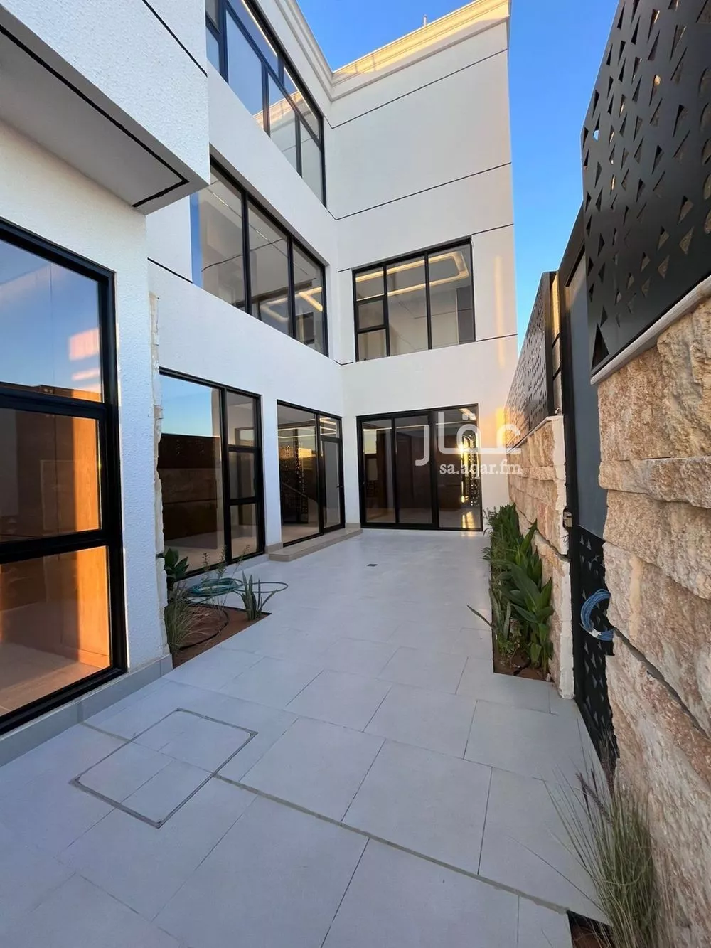 فيلا 5 غرف في المهدية 4