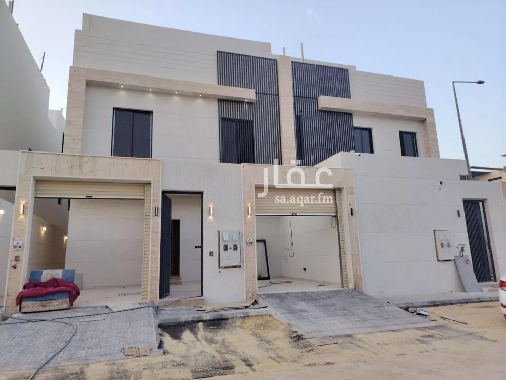 5 bedroom duplex in Okaz 1