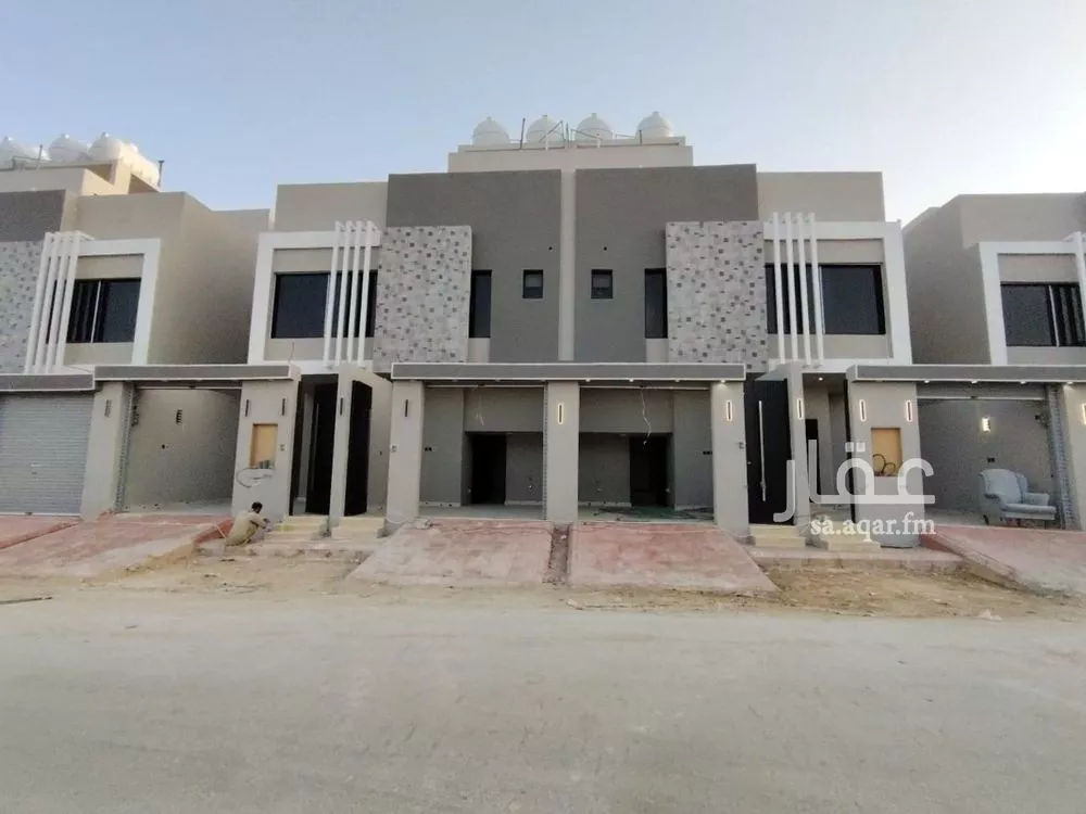 5 bedroom floor in Badr 2