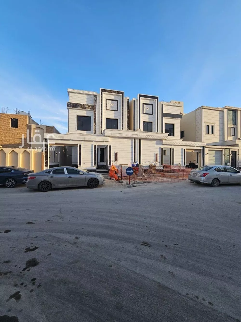 دوبلكس 6 غرف في العريجاء الغربية 1