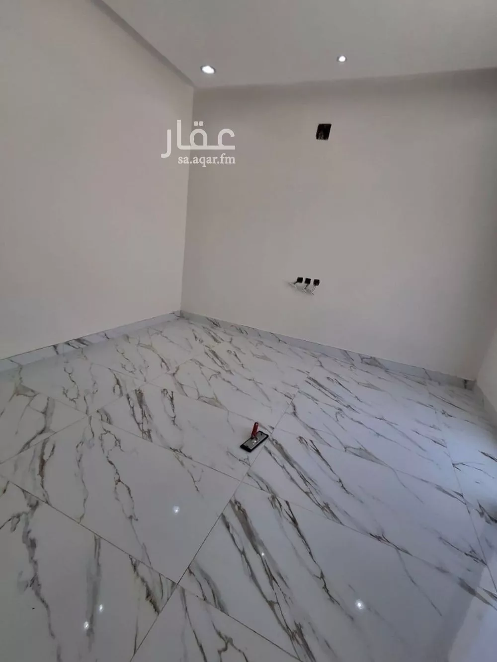 دوبلكس 6 غرف في العريجاء الغربية 5