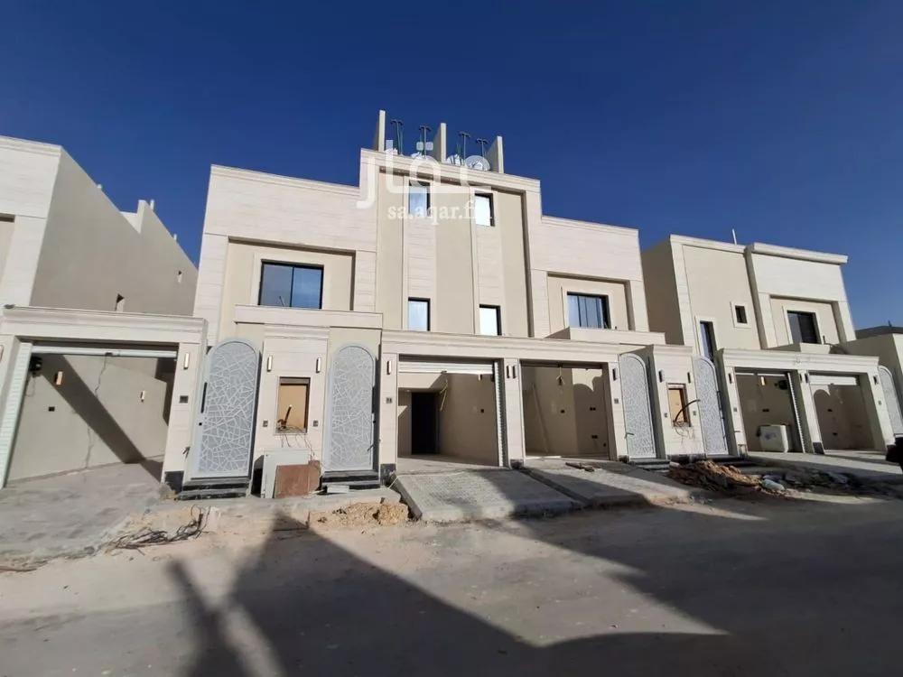 5 bedroom floor in Badr 1