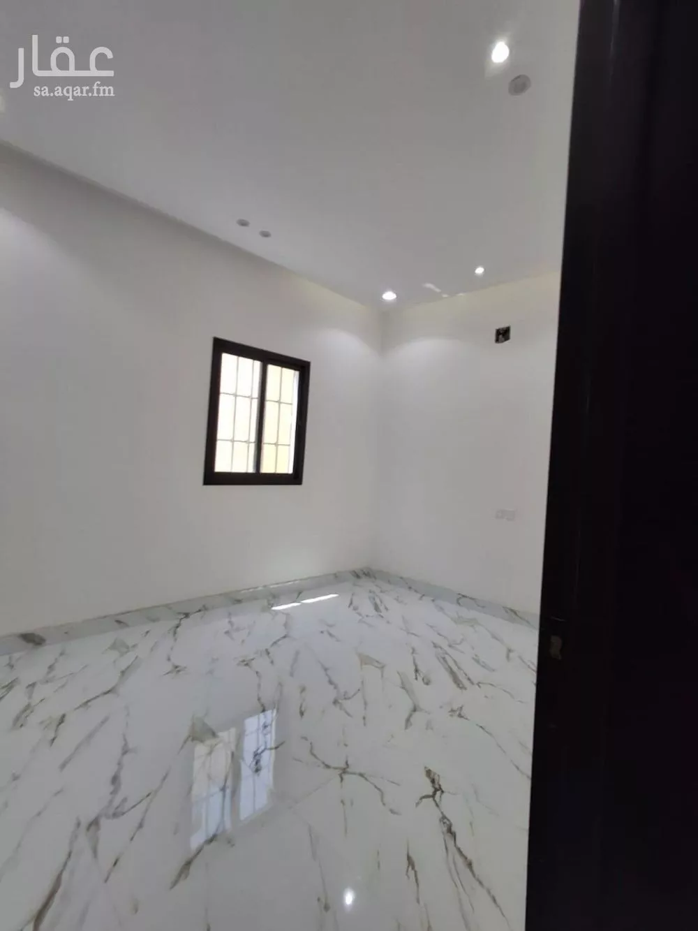 دوبلكس 6 غرف في العريجاء الغربية 4