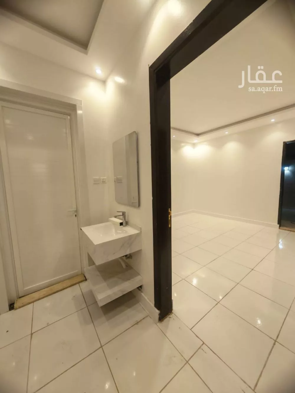 4 bedroom floor in Al Aridh 2