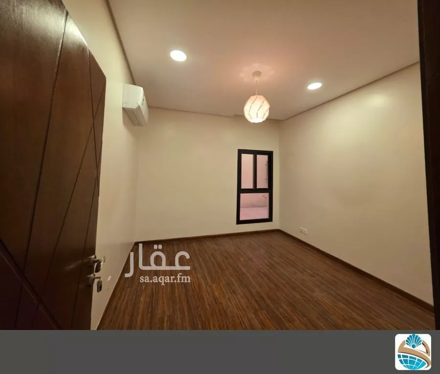 شقة 6 غرف في هجر 4