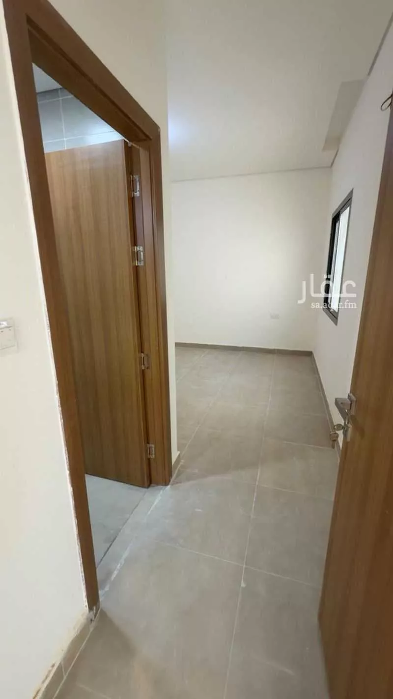 فيلا 5 غرف في العارض 2