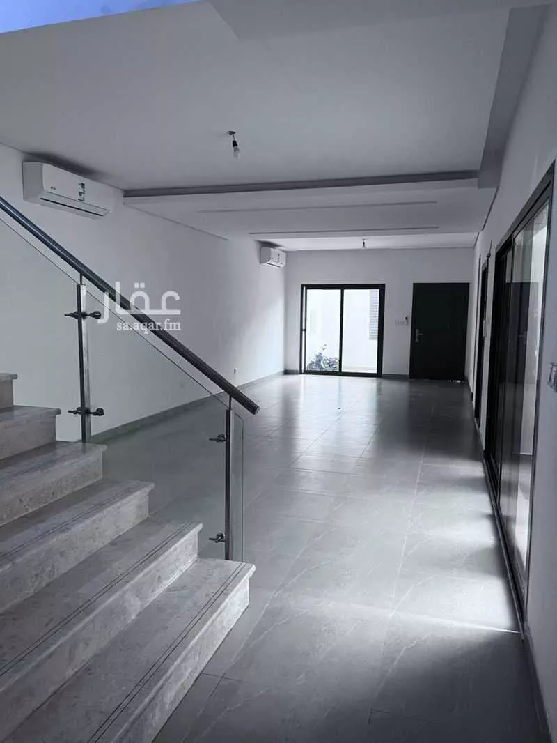 5 bedroom villa in Al Aridh 5