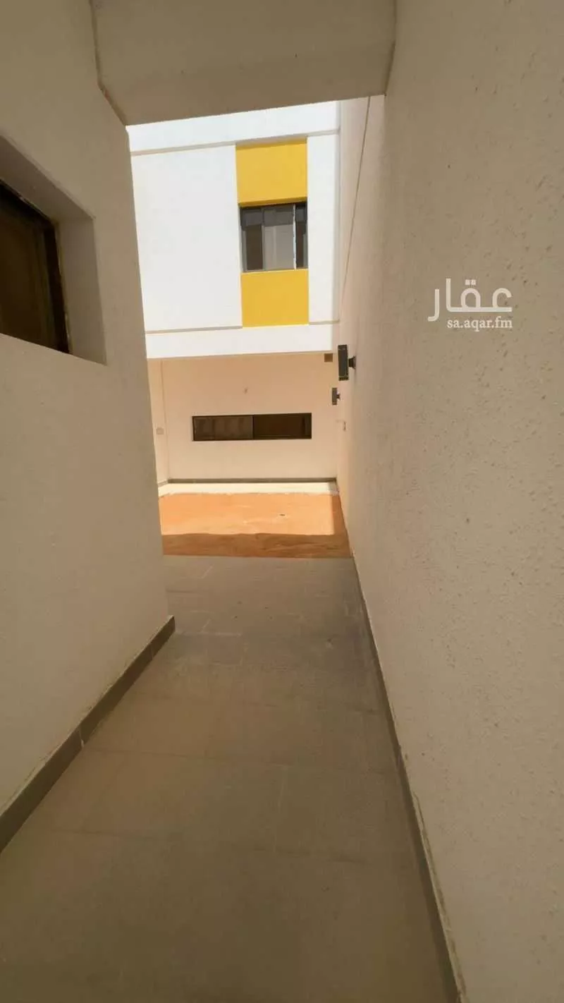 فيلا 4 غرف في العارض 4