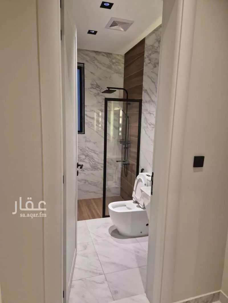 فيلا 8 غرف في الخبر 5