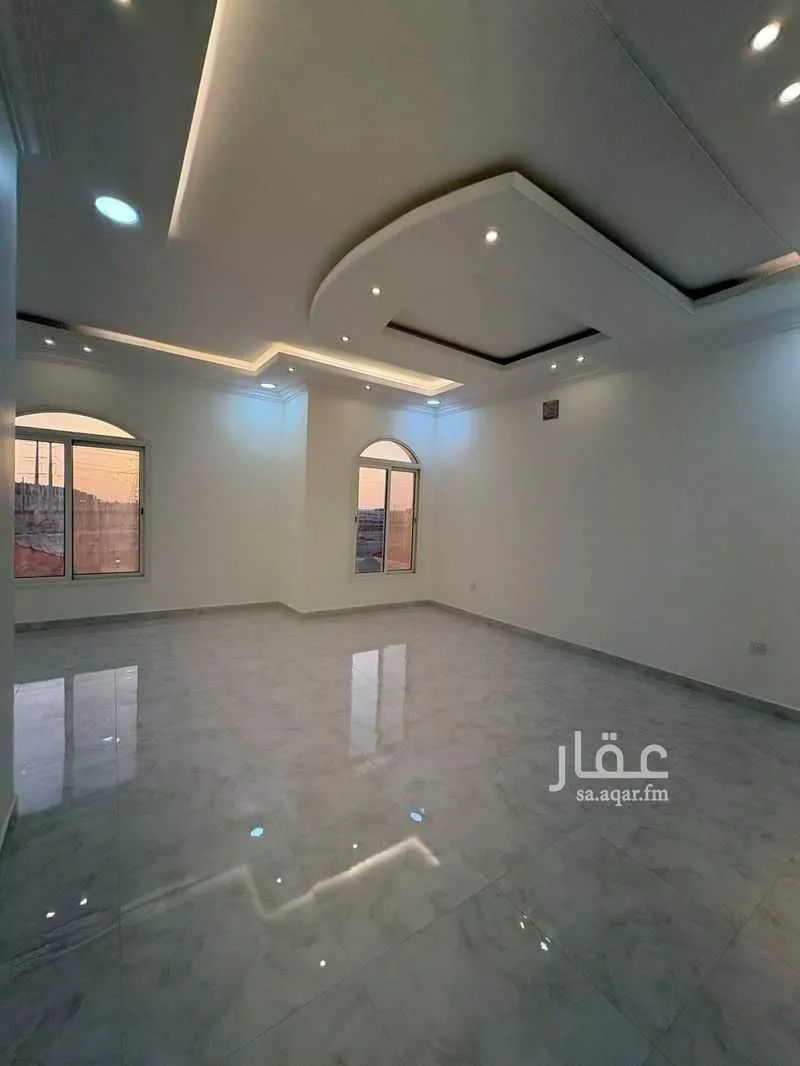 8 bedroom villa in Al Khuzama, Eastern Province 14