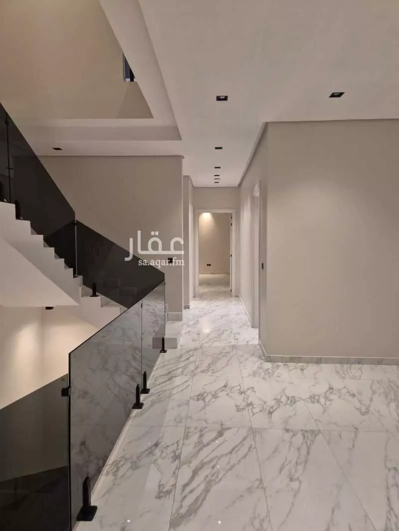 فيلا 8 غرف في الخبر 4