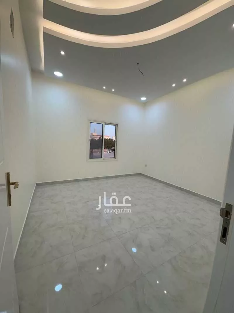 8 bedroom villa in Al Khuzama, Eastern Province 4