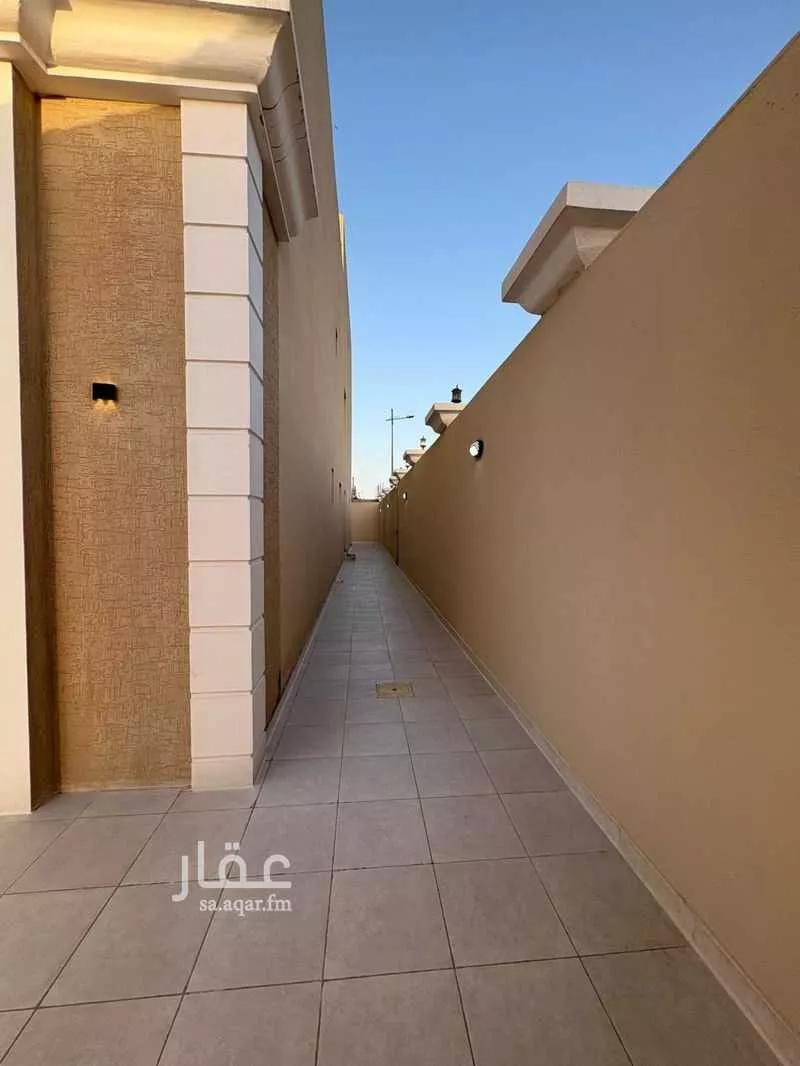 8 bedroom villa in Al Khuzama, Eastern Province 21