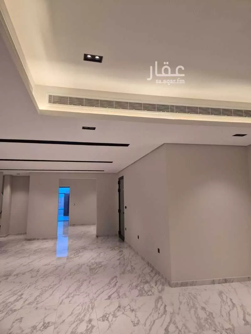 فيلا 8 غرف في الخبر 3