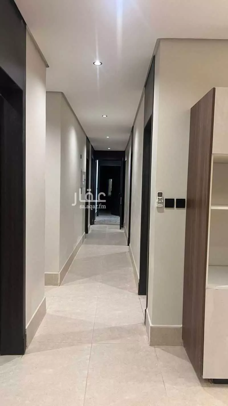 شقة 4 غرف في الحمرا 1