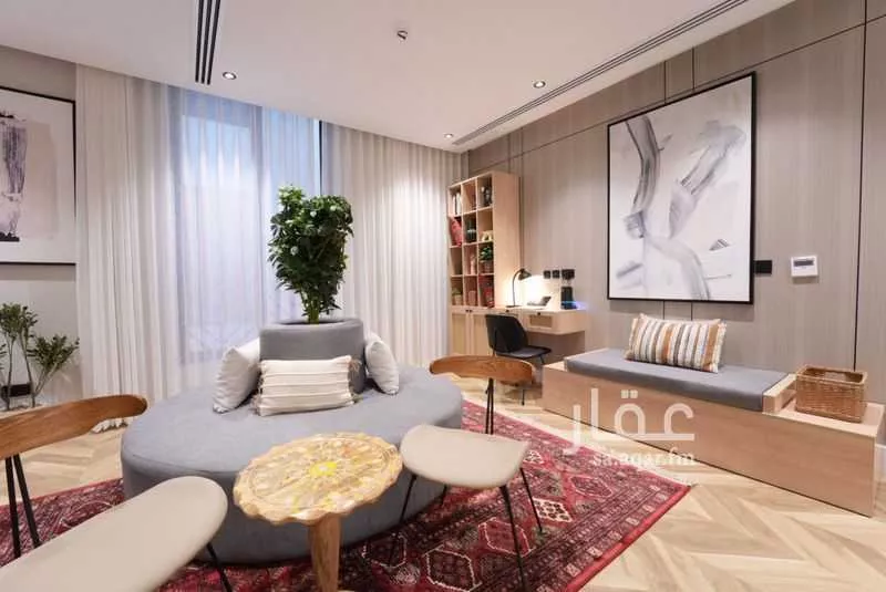 شقة 4 غرف في الملقا 5