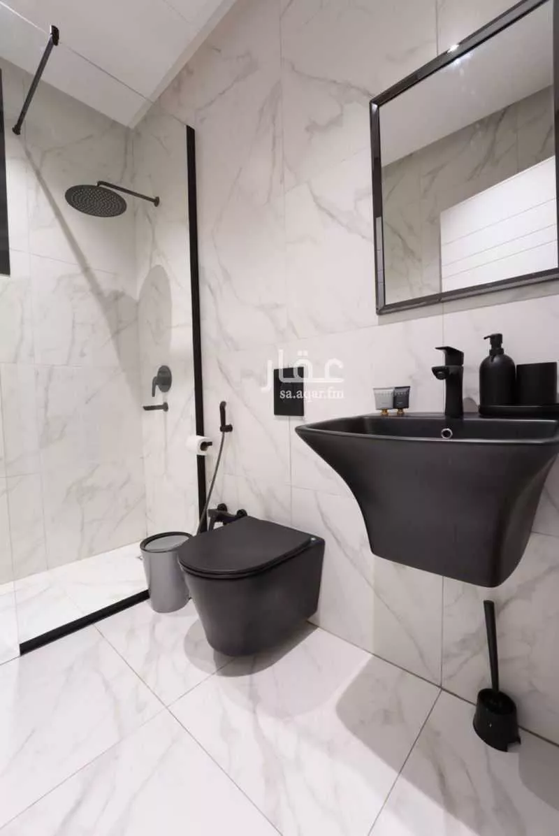 شقة 4 غرف في الملقا 4