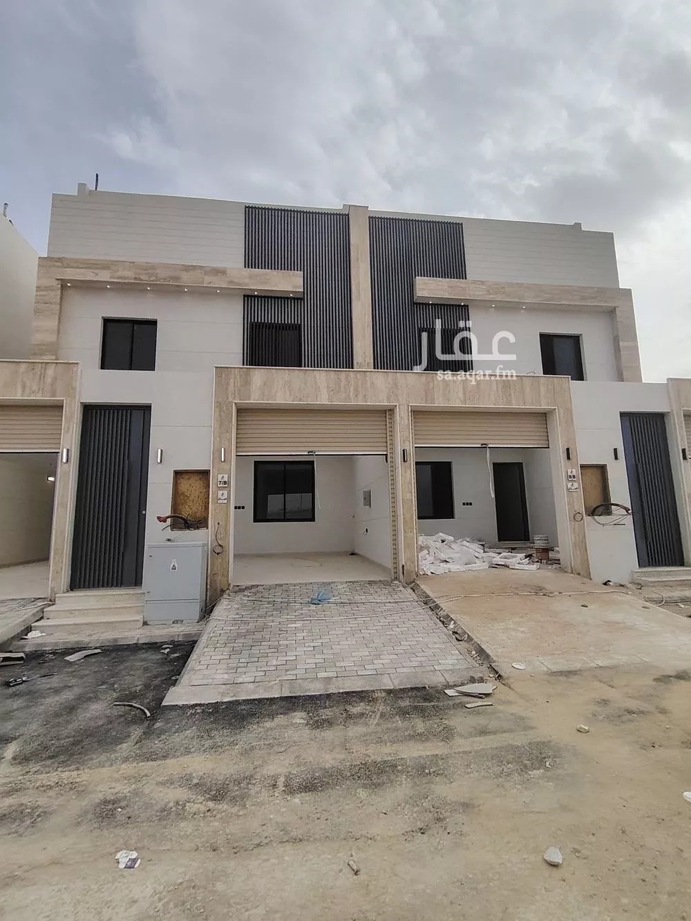 فيلا 5 غرف في عكاظ 1