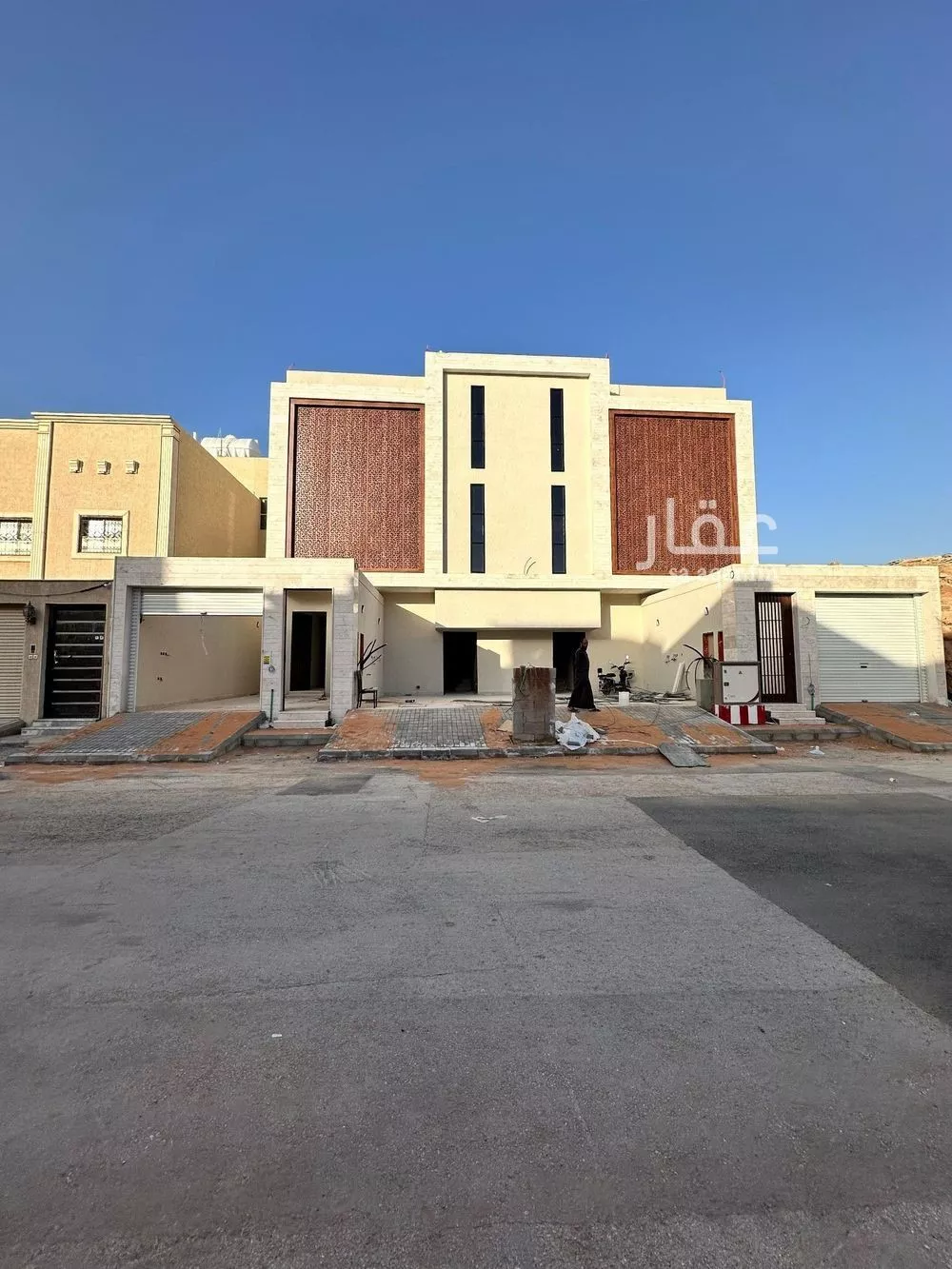 4 bedroom floor in Al Hazm 2