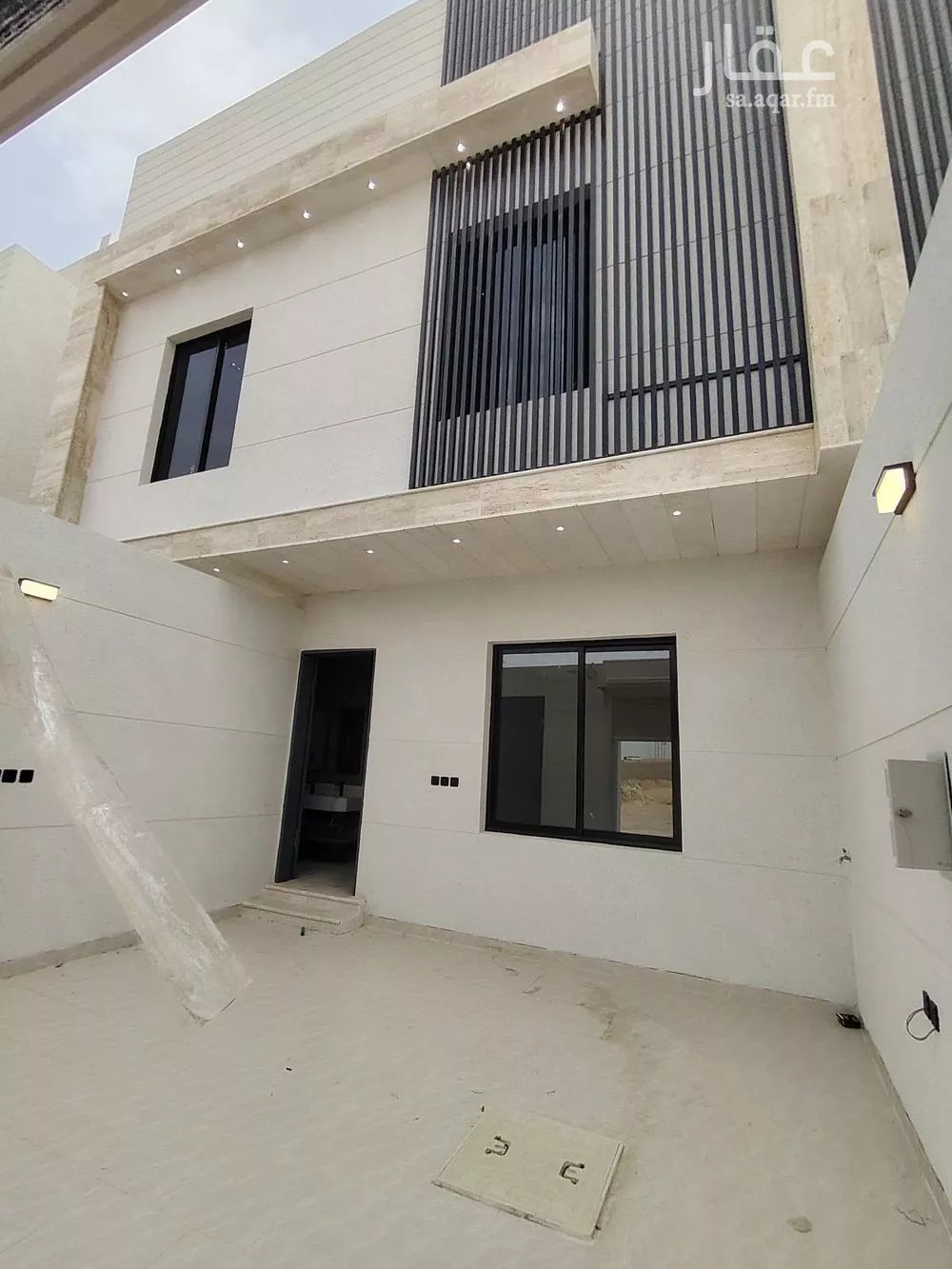 فيلا 5 غرف في عكاظ 2