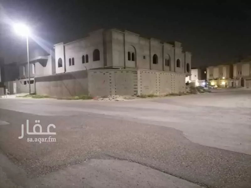 941 sqm building in Dahiat King Fahd