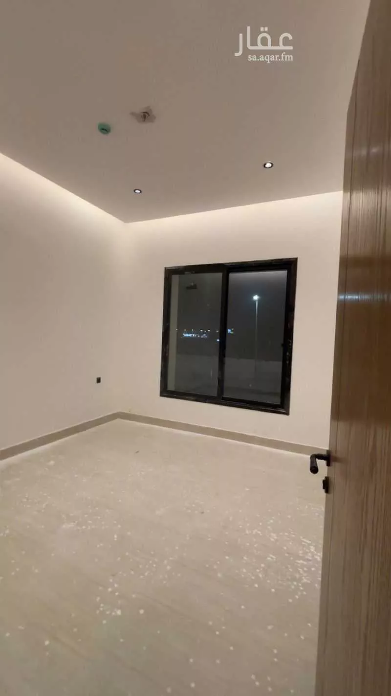 شقة 7 غرف في الامير محمد بن سعود 3