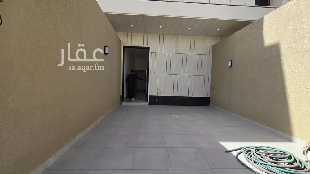 فيلا 5 غرف في الجنادرية 2