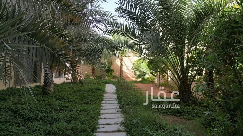 شقة 10 غرف في الروضة 5