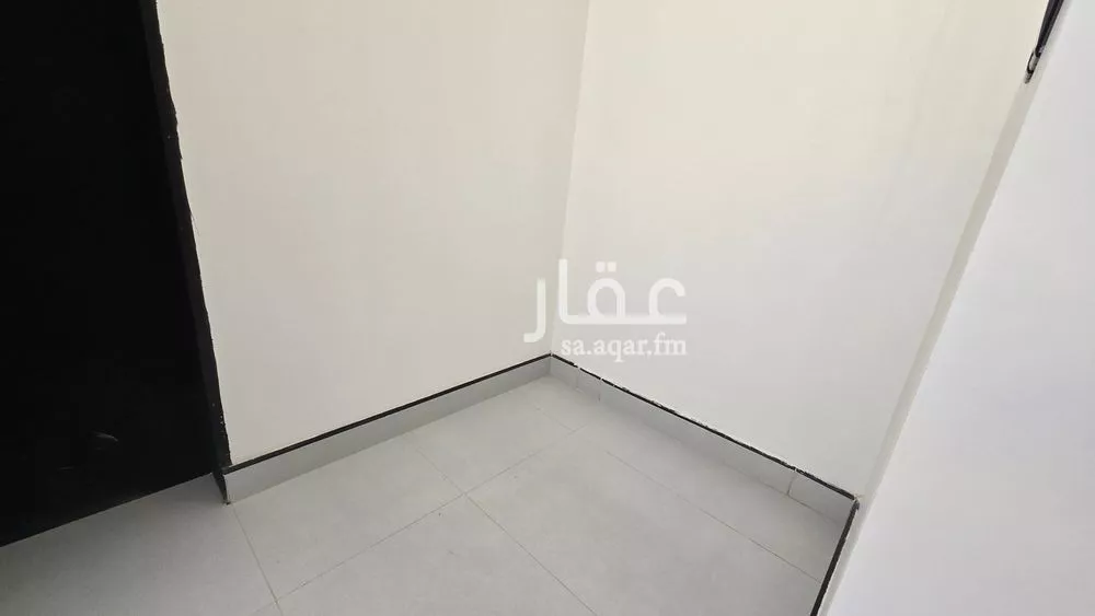 فيلا 5 غرف في الجنادرية 4